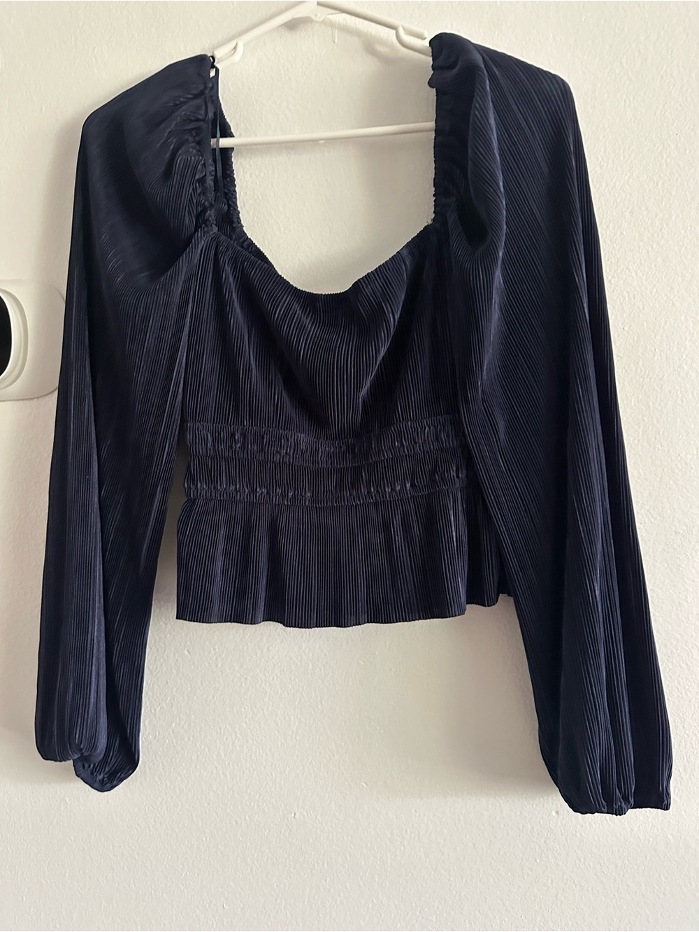 ASTR Pleated midnight blue Long-Sleeve Top women XS